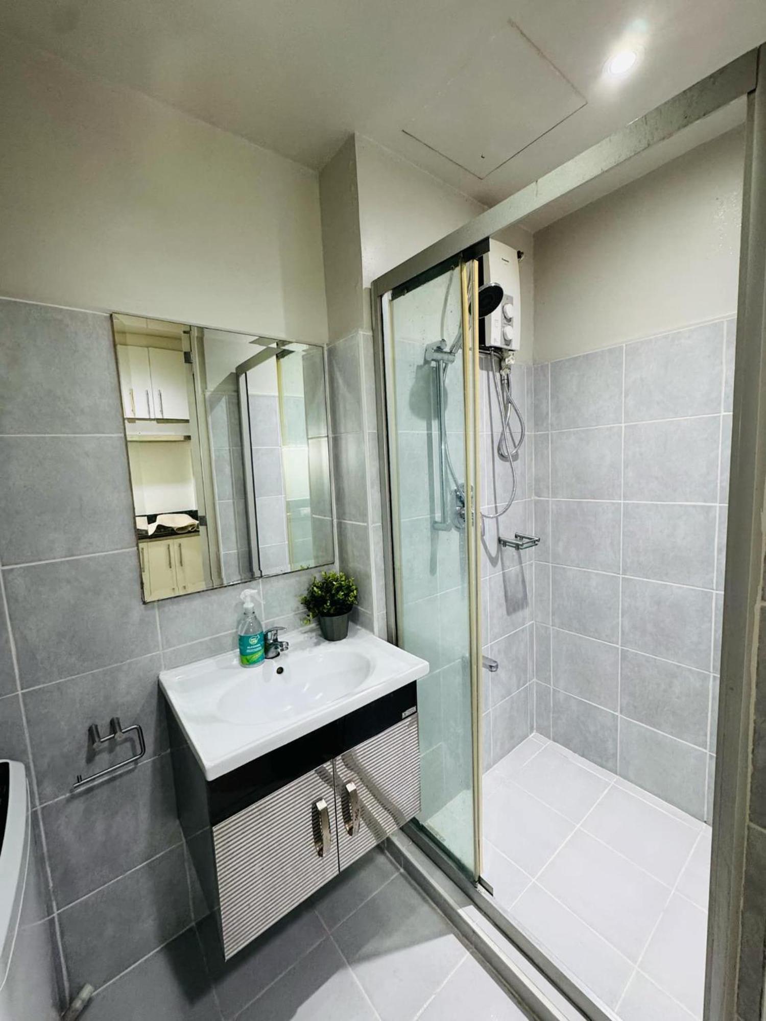 Moa Pasay Sea Residences Condotel Extérieur photo